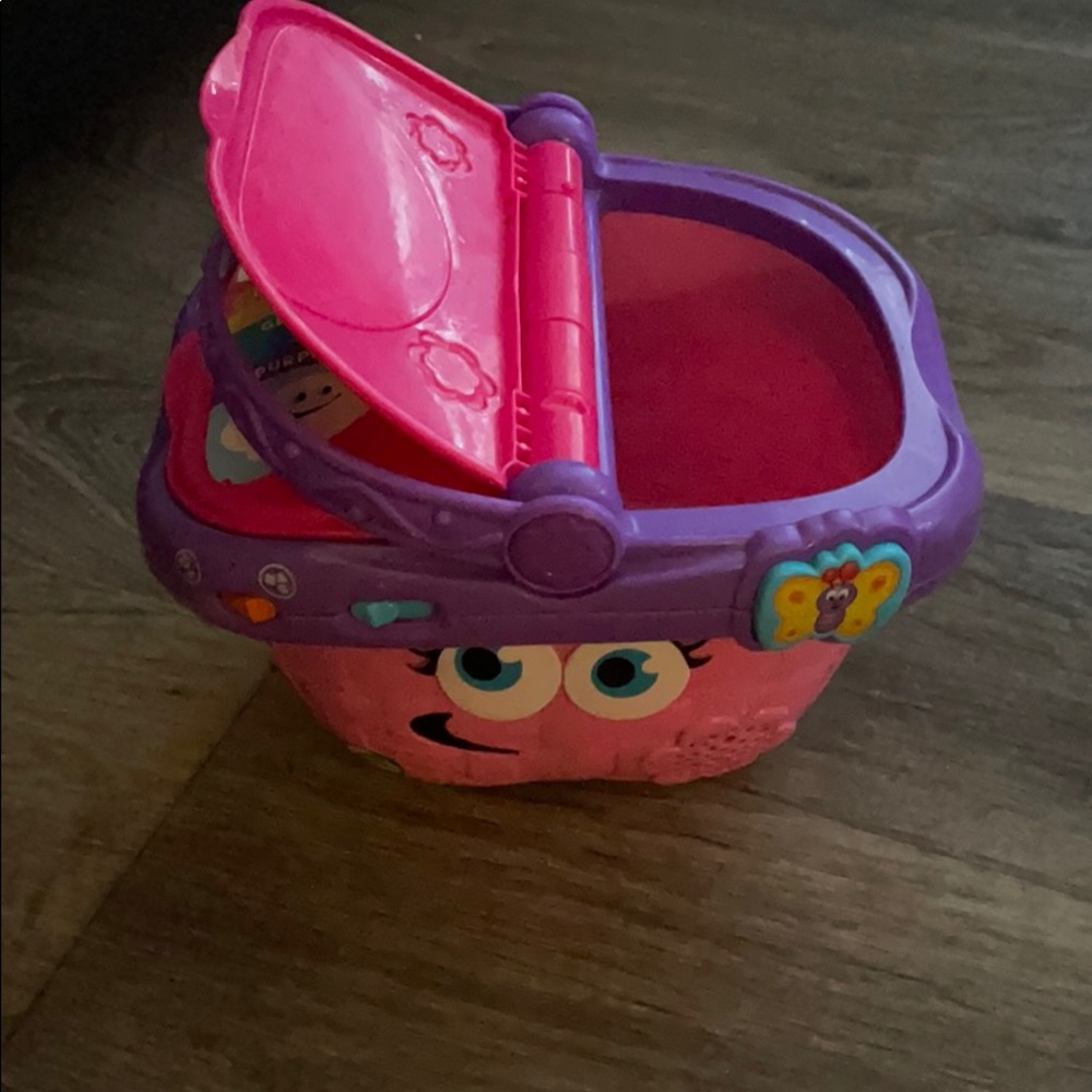 Toys - Picture 2 of 2